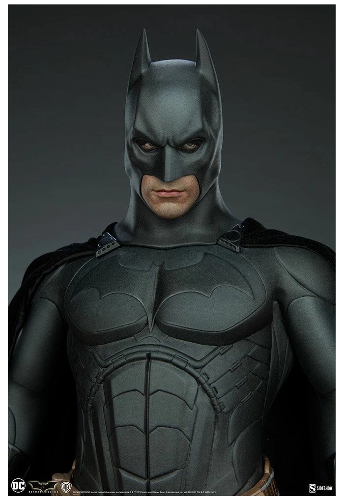 BATMAN - Batman Begins - Batman Premium Format Figure 1/4 Statue