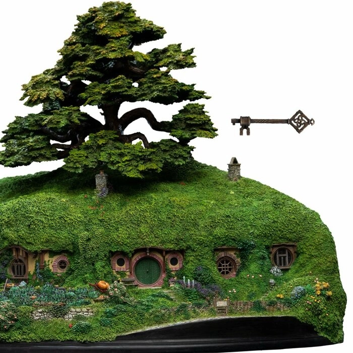 LORD OF THE RINGS - Bag End on the Hill Limited Edition Polystone Statue