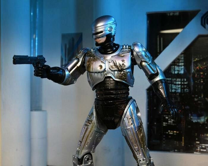 ROBOCOP - Battle Damaged RoboCop with Chair Ultimate Action Figure