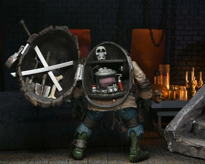 UNIVERSAL MONSTERS x TMNT - Leonardo as The Hunchback Ultimate Action Figure