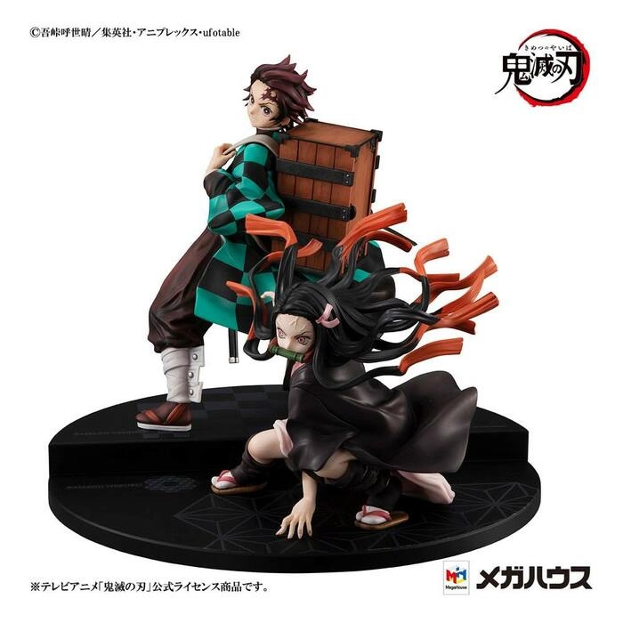 DEMON SLAYER - KIMETSU NO YAIBA - Kamado Brother & Sister Pvc Figure Precious G.E.M. - Damaged Box