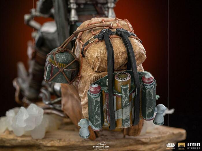 STAR WARS - The Mandalorian - Mandalorian on Speederbike 1/10 Deluxe Art Scale Statue