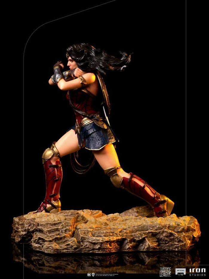 DC COMICS - Zack Snyder's Justice League - Wonder Woman 1/10 Art Scale Statue