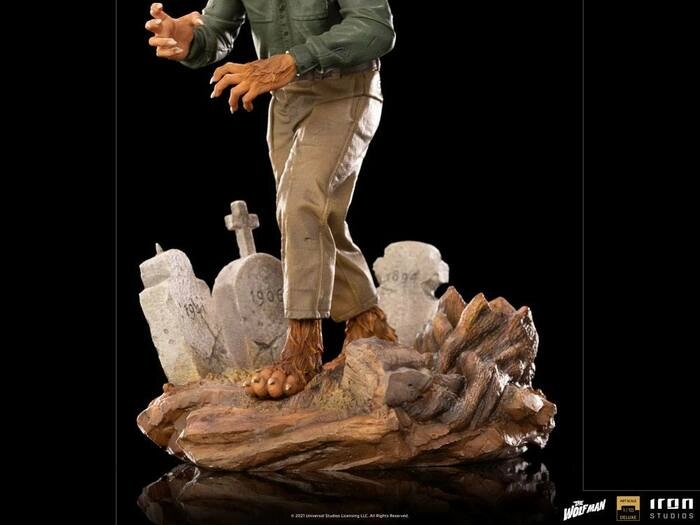 UNIVERSAL MONSTERS - The Wolf Man 1/10 Deluxe Art Scale Statue