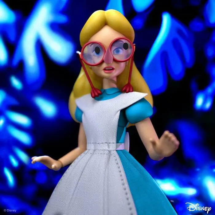 DISNEY - Alice in Wonderland - Alice Ultimates Action Figure
