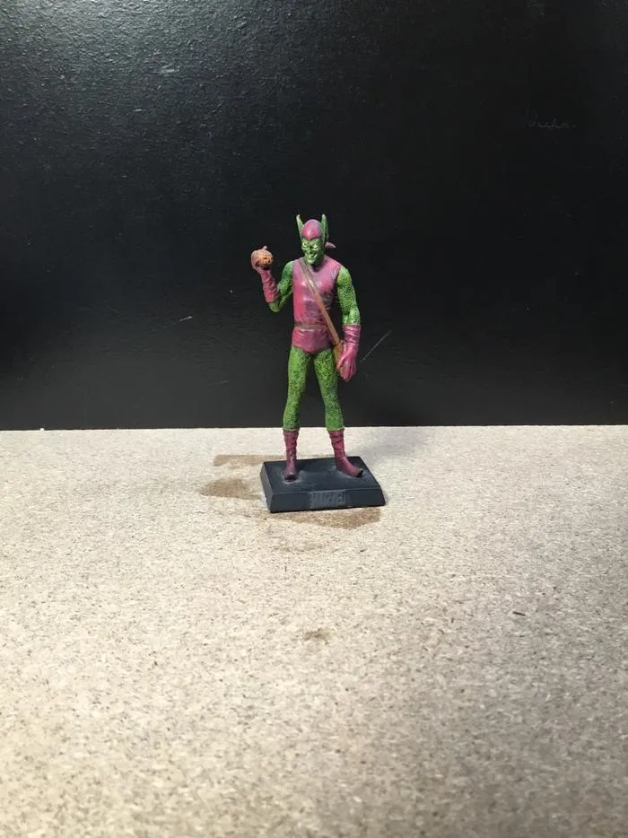 MARVEL - Heroes Figurine Collection - Green Goblin Figure