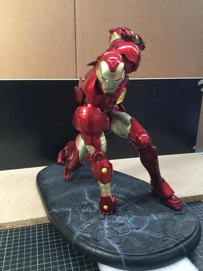 IRON MAN - Comiquette Polystone Statue Sideshow Exclusive - Displayed
