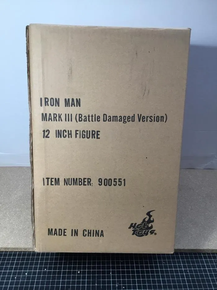 IRON MAN - Mark III Battle Damaged 1/6 Action Figure 12" MMS110