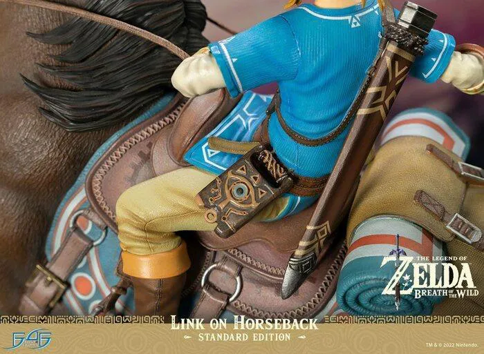 LEGEND OF ZELDA - Breath of the Wild - Link on Horseback Polystone Statue