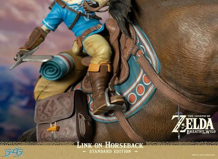LEGEND OF ZELDA - Breath of the Wild - Link on Horseback Polystone Statue