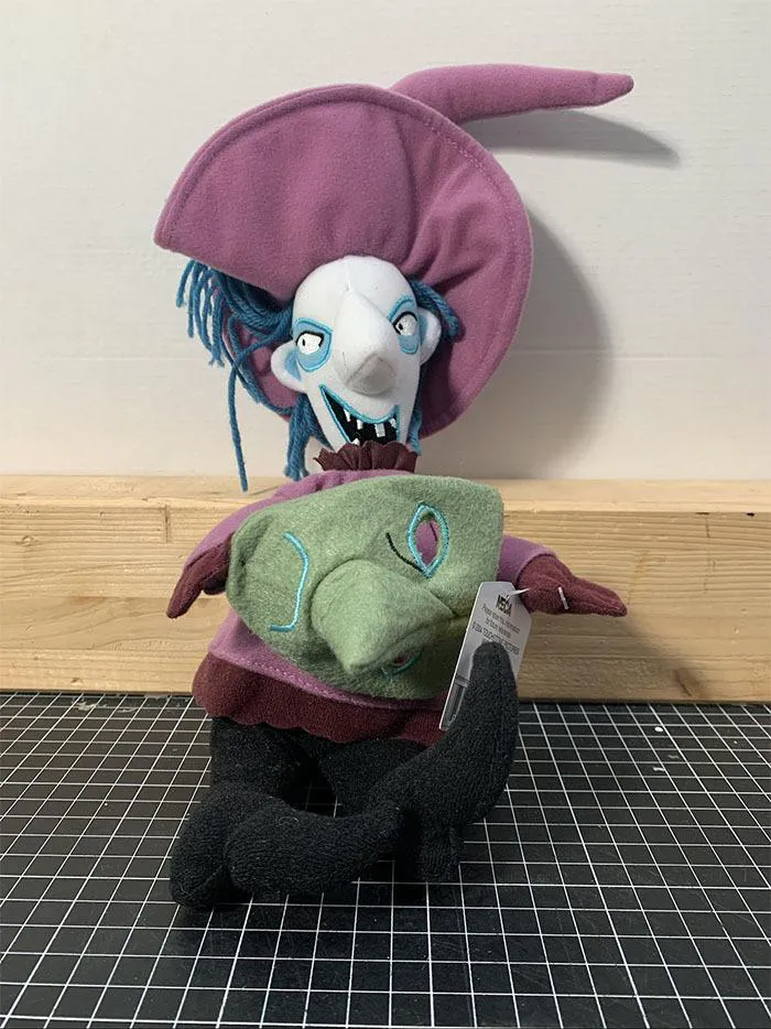 NIGHTMARE BEFORE CHRISTMAS - Shock Plush