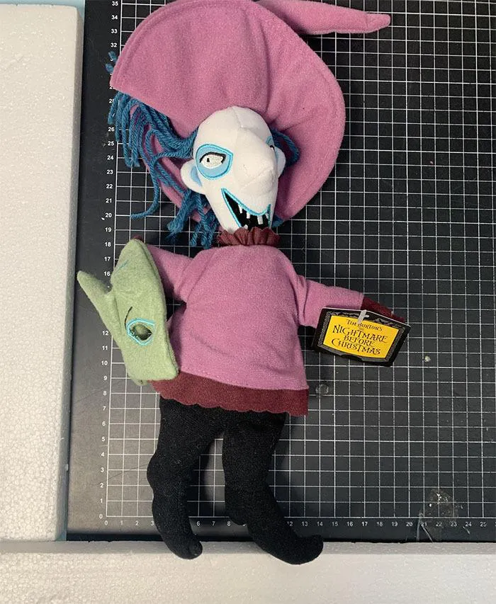 NIGHTMARE BEFORE CHRISTMAS - Shock Plush