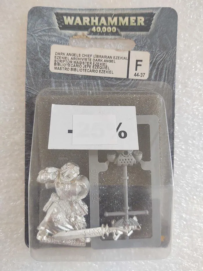 WARHAMMER 40K - Dark Angels Chief Librarian 44-37