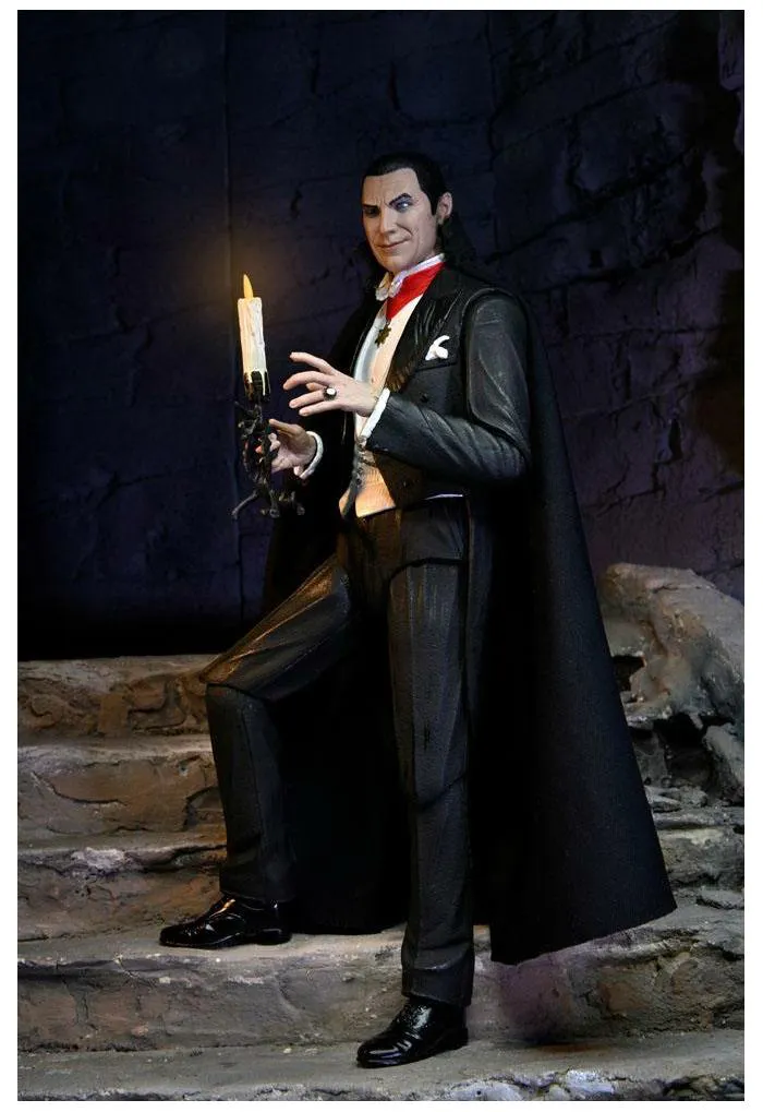 UNIVERSAL MONSTERS - Dracula Transylvania Ultimate Action Figure