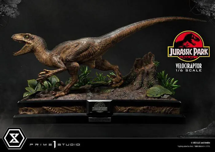 JURASSIC PARK - Legacy Museum Collection - Velociraptor Attack 1/6 Polystone Statue