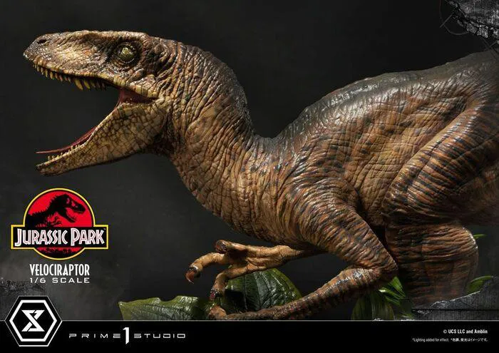 JURASSIC PARK - Legacy Museum Collection - Velociraptor Attack 1/6 Polystone Statue