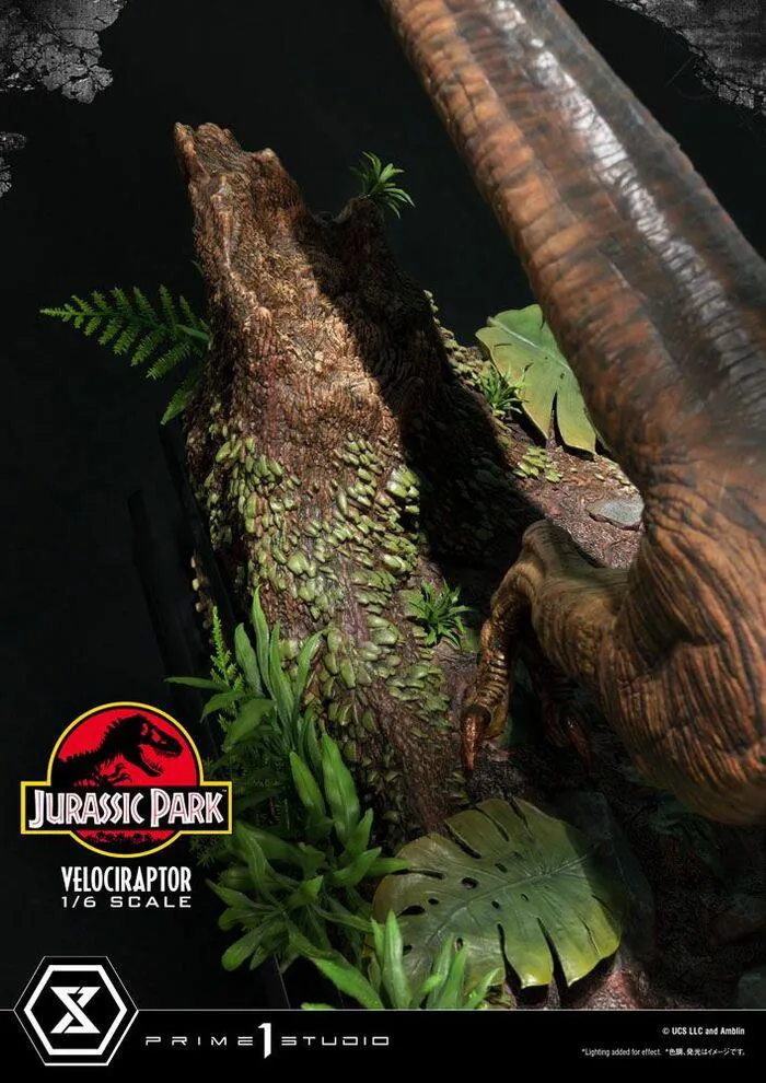JURASSIC PARK - Legacy Museum Collection - Velociraptor Attack 1/6 Polystone Statue