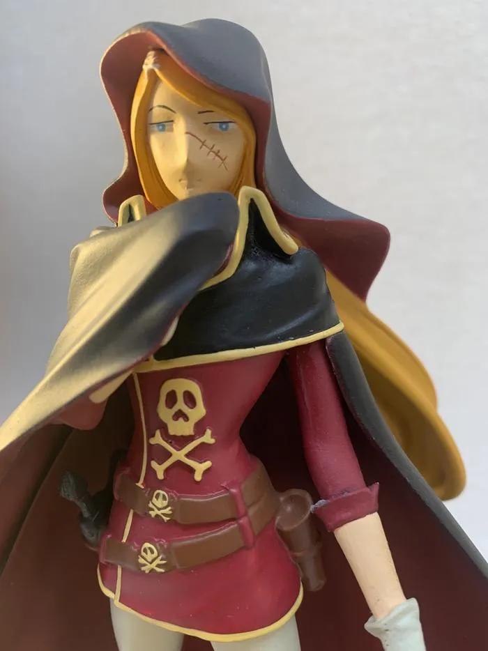 CAPITAN HARLOCK - Queen Emeraldas Polystone Statue