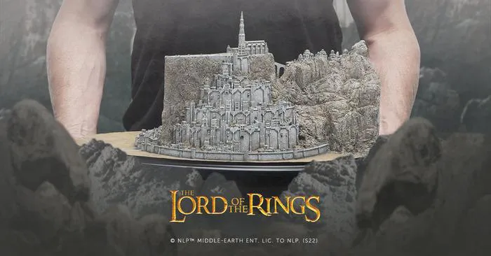 LORD OF THE RINGS - Minas Tirith Polystone Diorama Statue
