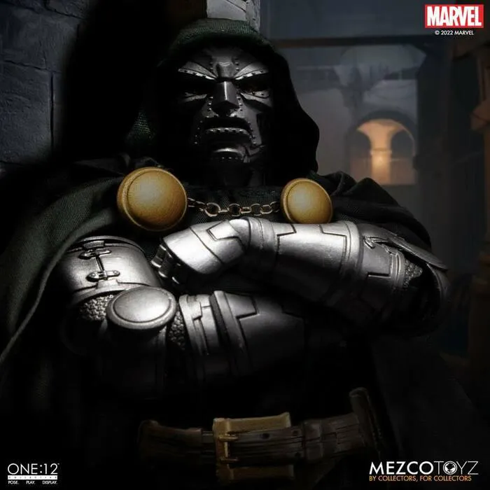 MARVEL - Doctor Doom 1/12 Action Figure