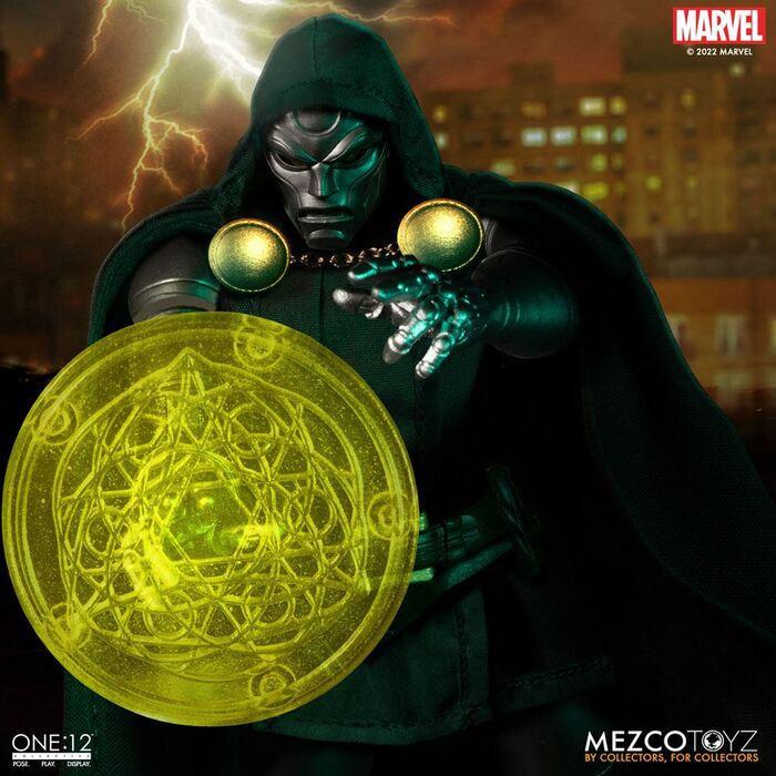 MARVEL - Doctor Doom 1/12 Action Figure
