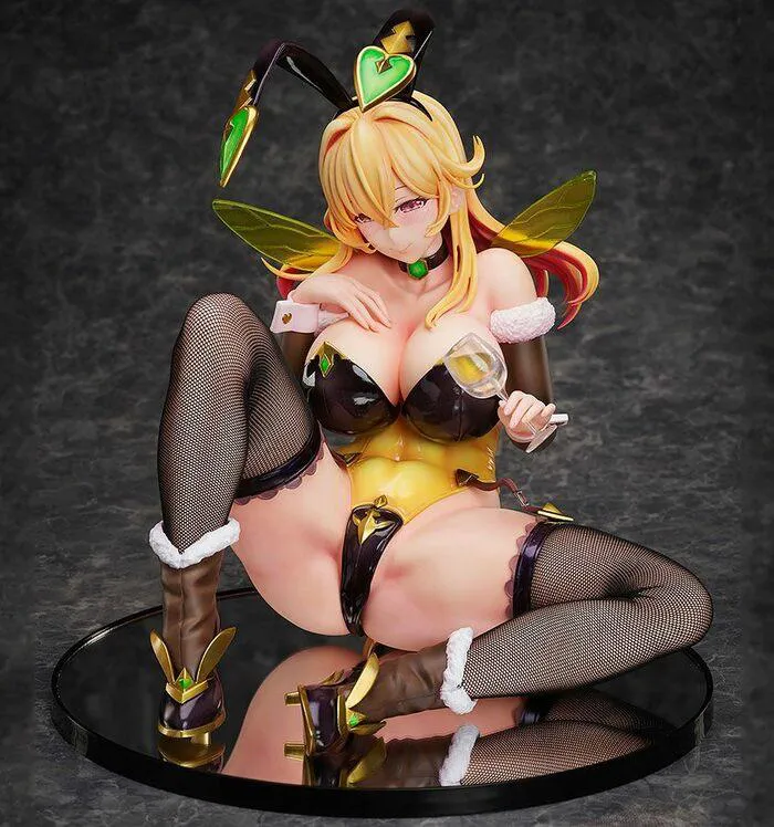 CREATORS OPINION - Queen Bee Honey 1/4 Pvc Figure