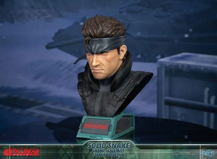 METAL GEAR SOLID - Solid Snake Grand Scale Polystone Bust