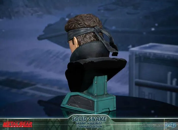 METAL GEAR SOLID - Solid Snake Grand Scale Polystone Bust