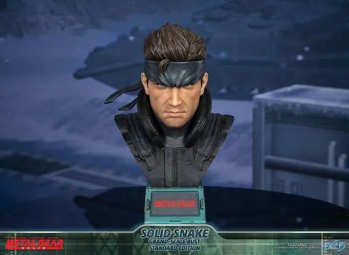 METAL GEAR SOLID - Solid Snake Grand Scale Polystone Bust