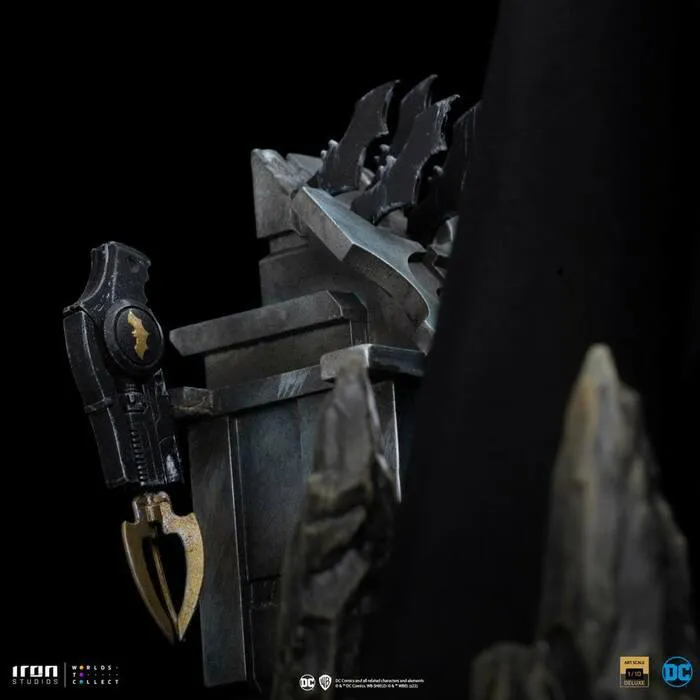 DC COMICS - Batman Unleashed 1/10 Deluxe Art Scale Statue