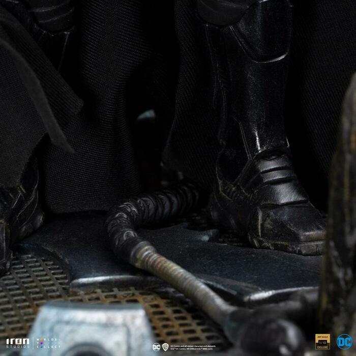 DC COMICS - Batman Unleashed 1/10 Deluxe Art Scale Statue