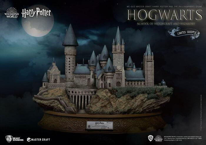 HARRY POTTER - Harry Potter and the Philosopher's Stone - Hogwarts School Of Witchcraft And Wizardry Master Craft Statue