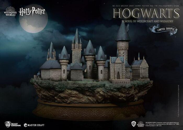 HARRY POTTER - Harry Potter and the Philosopher's Stone - Hogwarts School Of Witchcraft And Wizardry Master Craft Statue