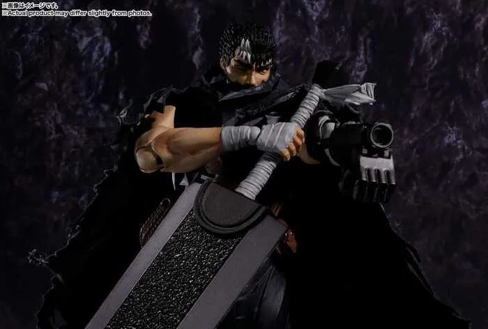 BERSERK - Guts Berserker Armor S.H. Figuarts Action Figure