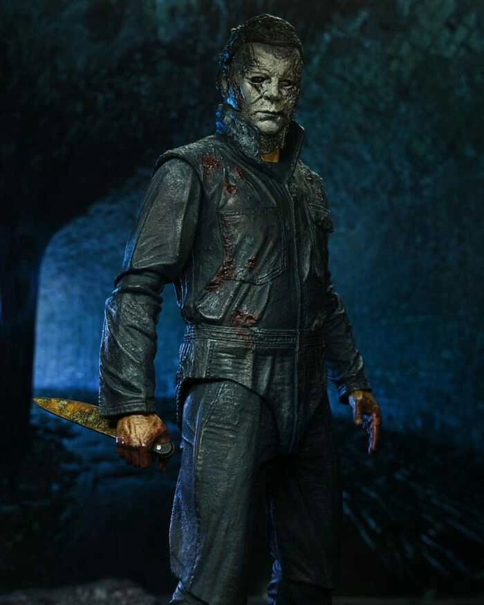 HALLOWEEN - Ends 2022 - Michael Myers Ultimate Action Figure