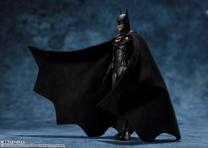 THE FLASH - Batman S.H. Figuarts Action Figure