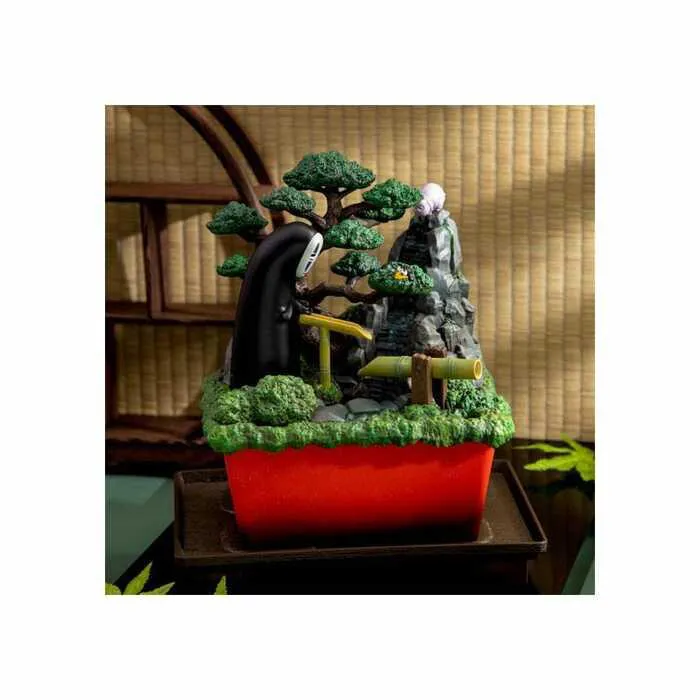 SPIRITED AWAY - La Citta Incantata - Water Garden Soemizu no Niwa Magnet Statue