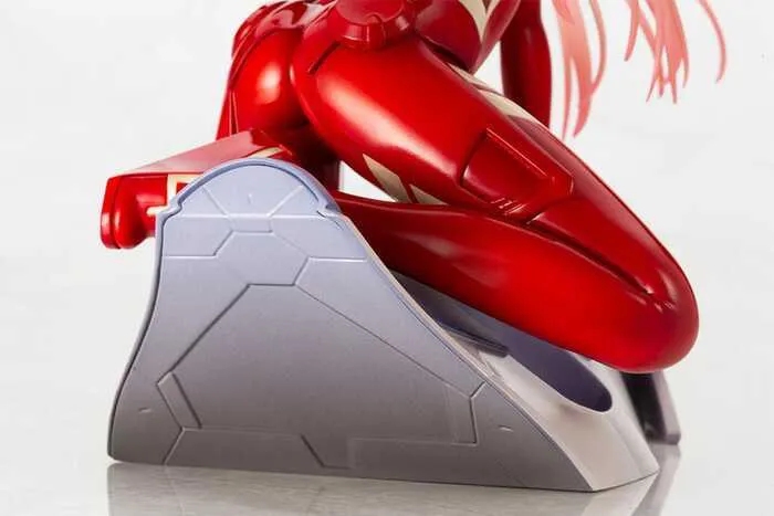 DARLING IN THE FRANXX - Zero Two 1/7 Pvc Figure