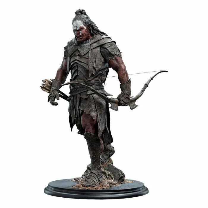 LORD OF THE RINGS - Classic Series - Lurtz Hunter of Men 1/6 Polystone Statue