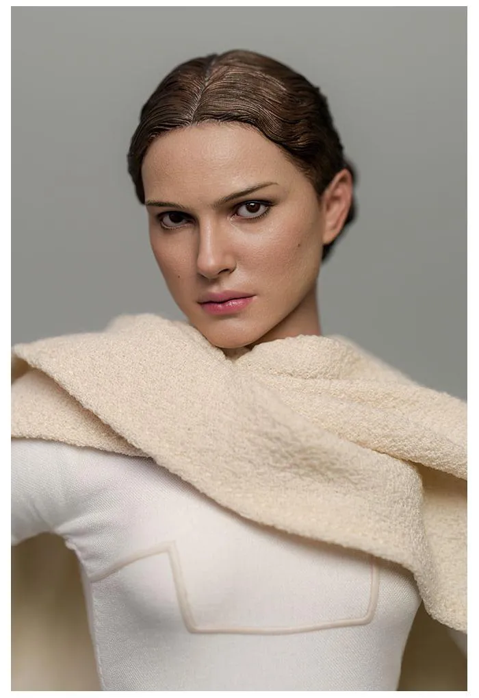 STAR WARS - Episode II - Padme Amidala 1/6 Action Figure 12" MMS678