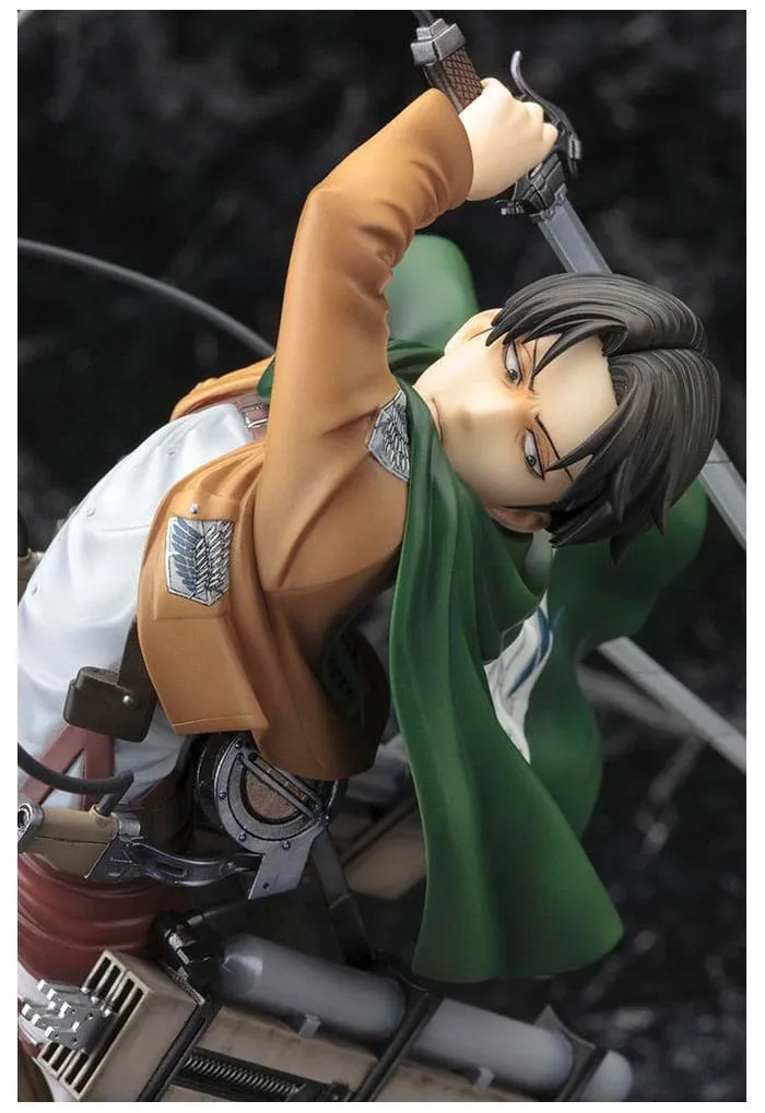ATTACK ON TITAN - Levi ArtFX J 1/8 Pvc Figure Renewal Package Ver.