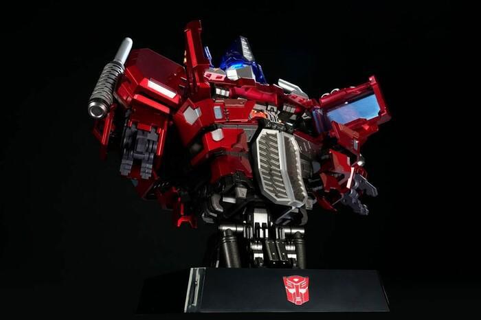TRANSFORMERS - Optimus Prime Mechanic Bust