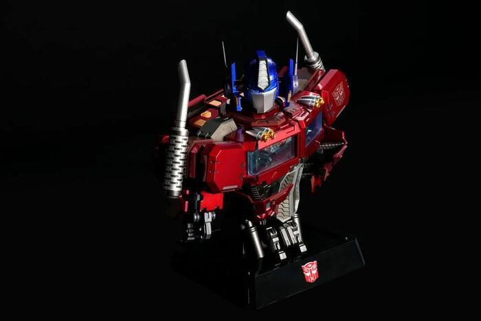 TRANSFORMERS - Optimus Prime Mechanic Bust