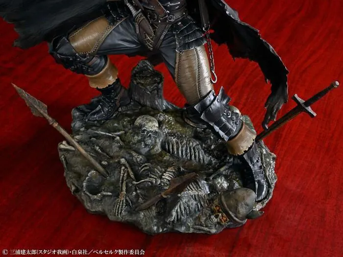 BERSERK - Guts Black Swordsman Ver. 1/7 Pvc Figure