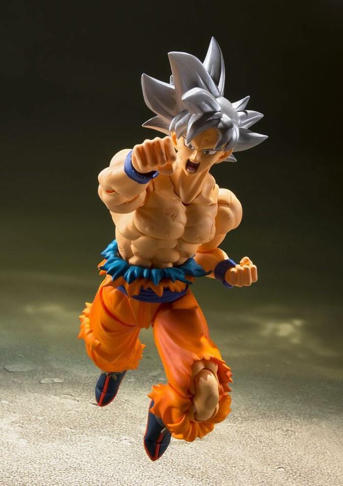 DRAGON BALL - Super - Son Goku Ultra Instinct S.H. Figuarts Action Figure