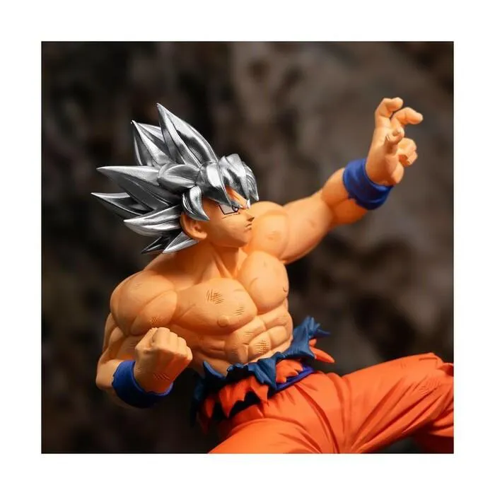 DRAGON BALL - Super - Blood of Saiyans Special XX Son Goku Ultra Instinct Pvc Figure - Damaged Box