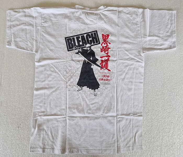T-SHIRT - Bleach Soul Reaper Ichigo - Size L