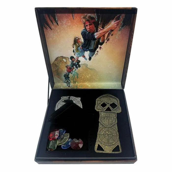 THE GOONIES - Treasure Set Limited Edition Replica