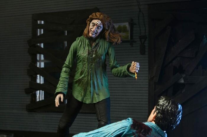 EVIL DEAD - Bloody Ash & Cheryl Williams Ultimate Action Figure 2-Pack