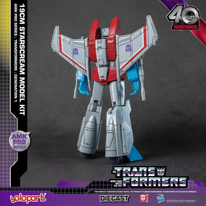 TRANSFORMERS - Generation One AMK Pro Series - Starscream Plastic Model Kit